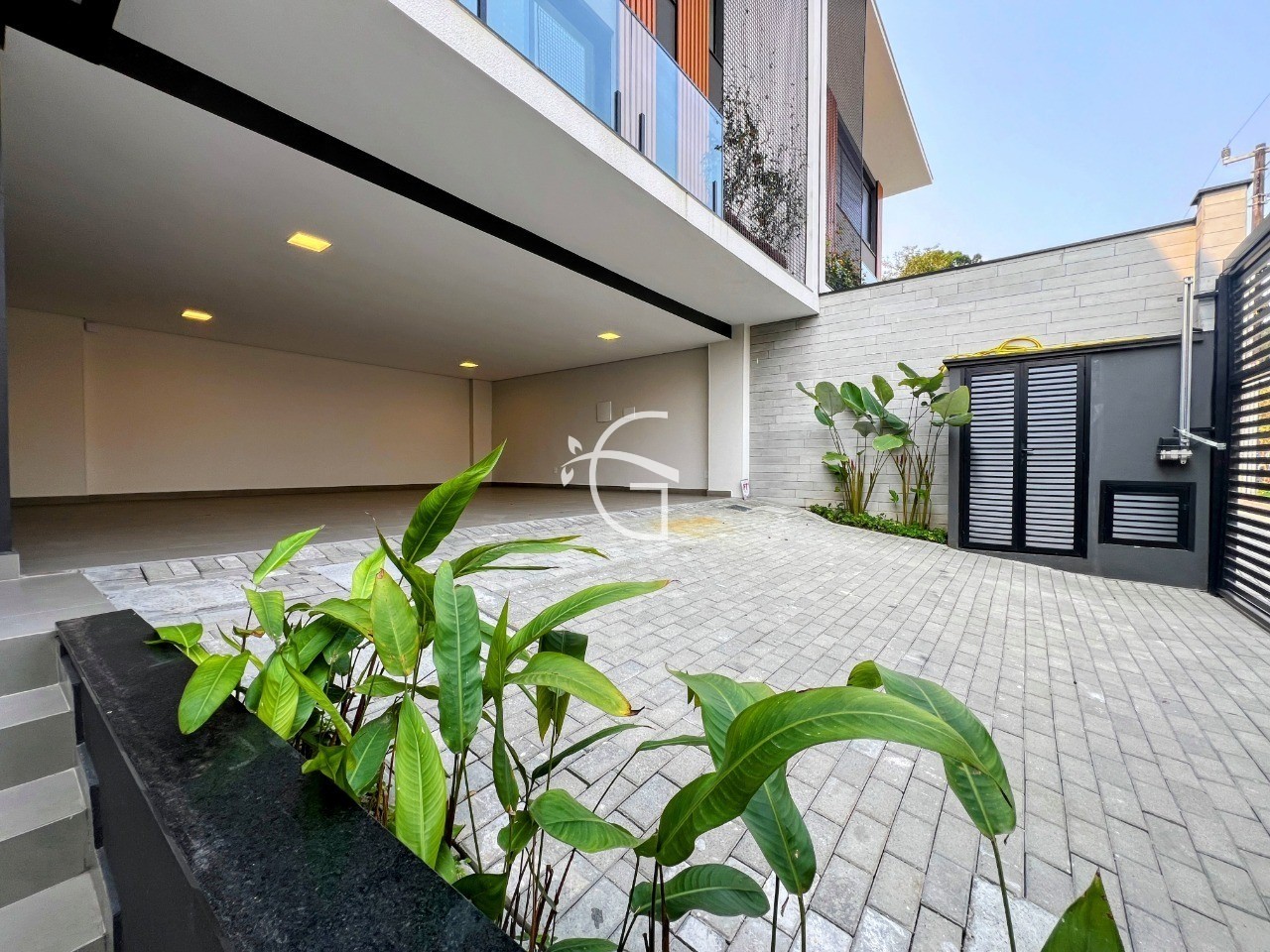 Casa à venda com 3 quartos, 291m² - Foto 3