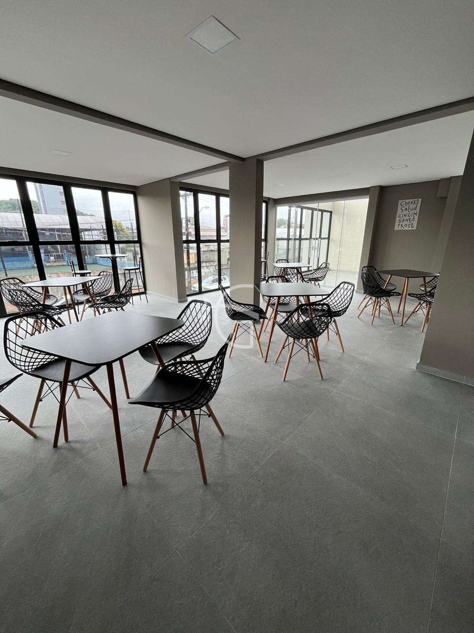 Apartamento à venda com 2 quartos, 55m² - Foto 10