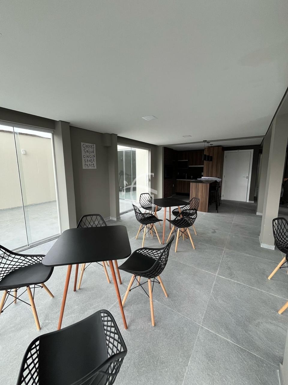 Apartamento à venda com 2 quartos, 55m² - Foto 11