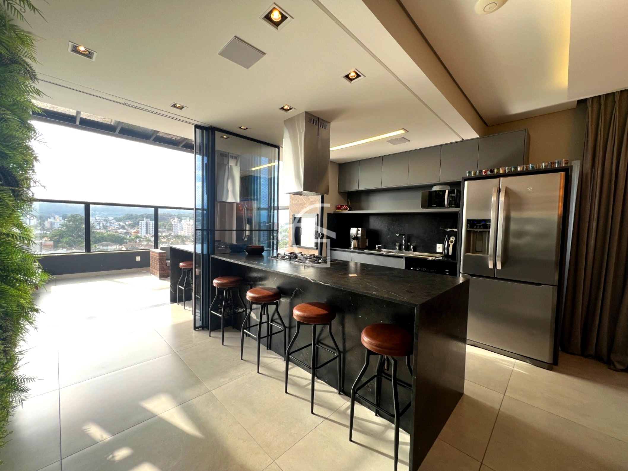 Cobertura à venda com 3 quartos, 215m² - Foto 8
