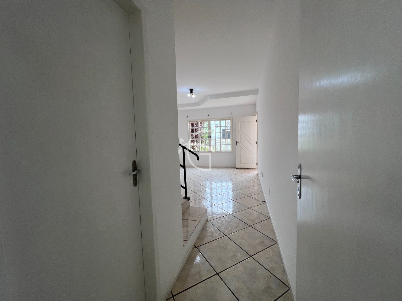 Casa à venda com 3 quartos, 191m² - Foto 3