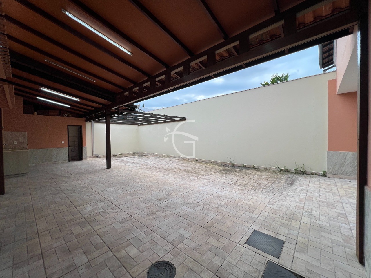 Casa à venda com 3 quartos, 191m² - Foto 9