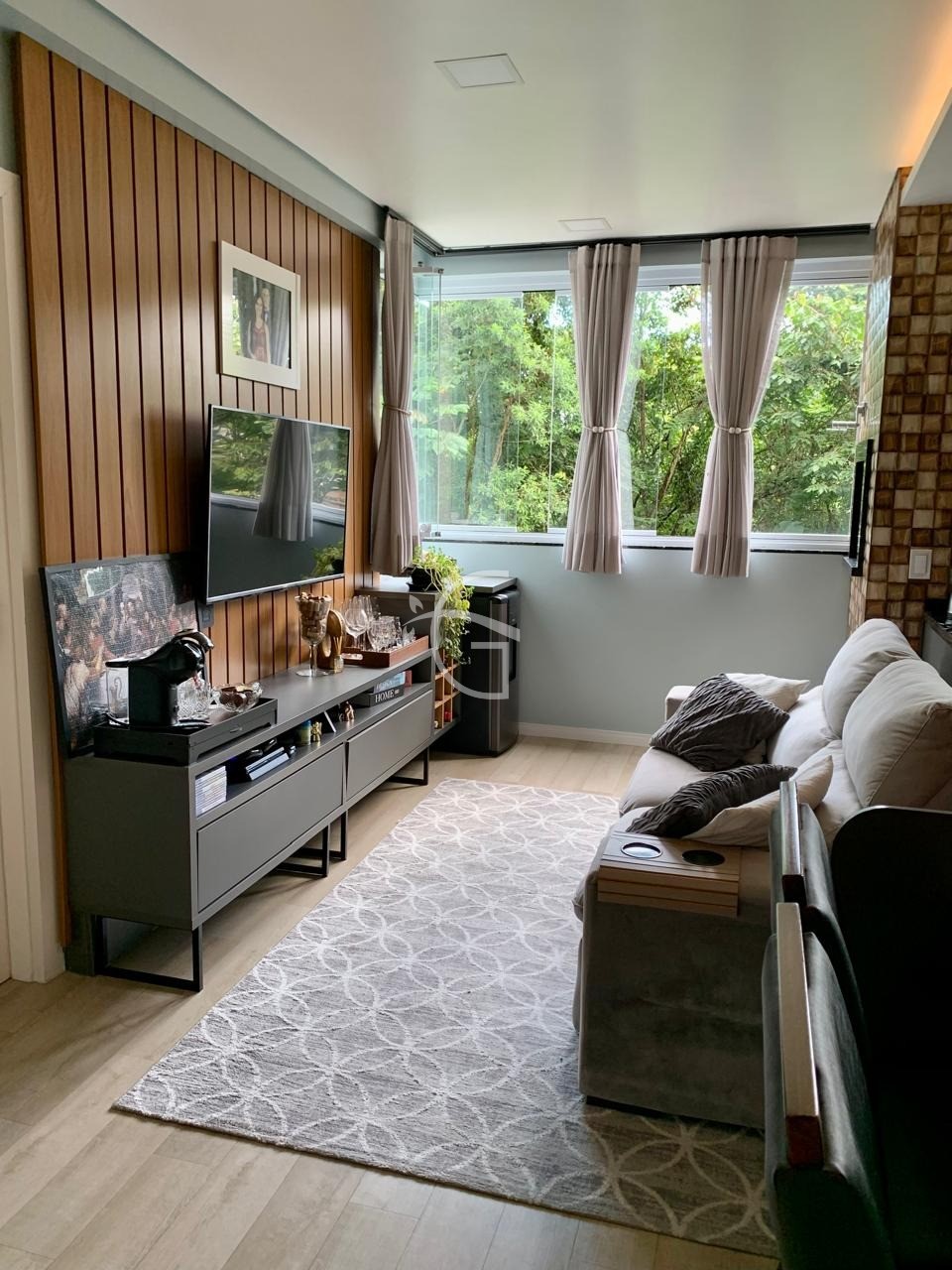 Apartamento à venda com 2 quartos, 57m² - Foto 2