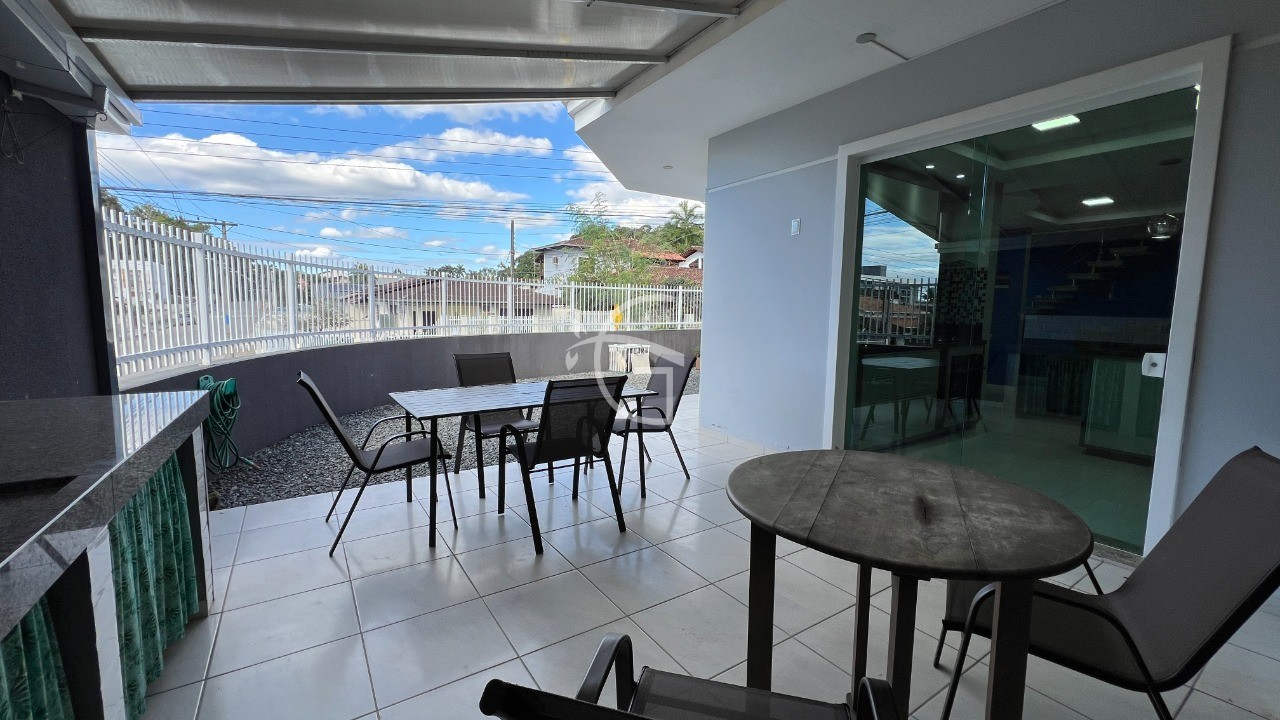 Casa à venda com 3 quartos, 140m² - Foto 12
