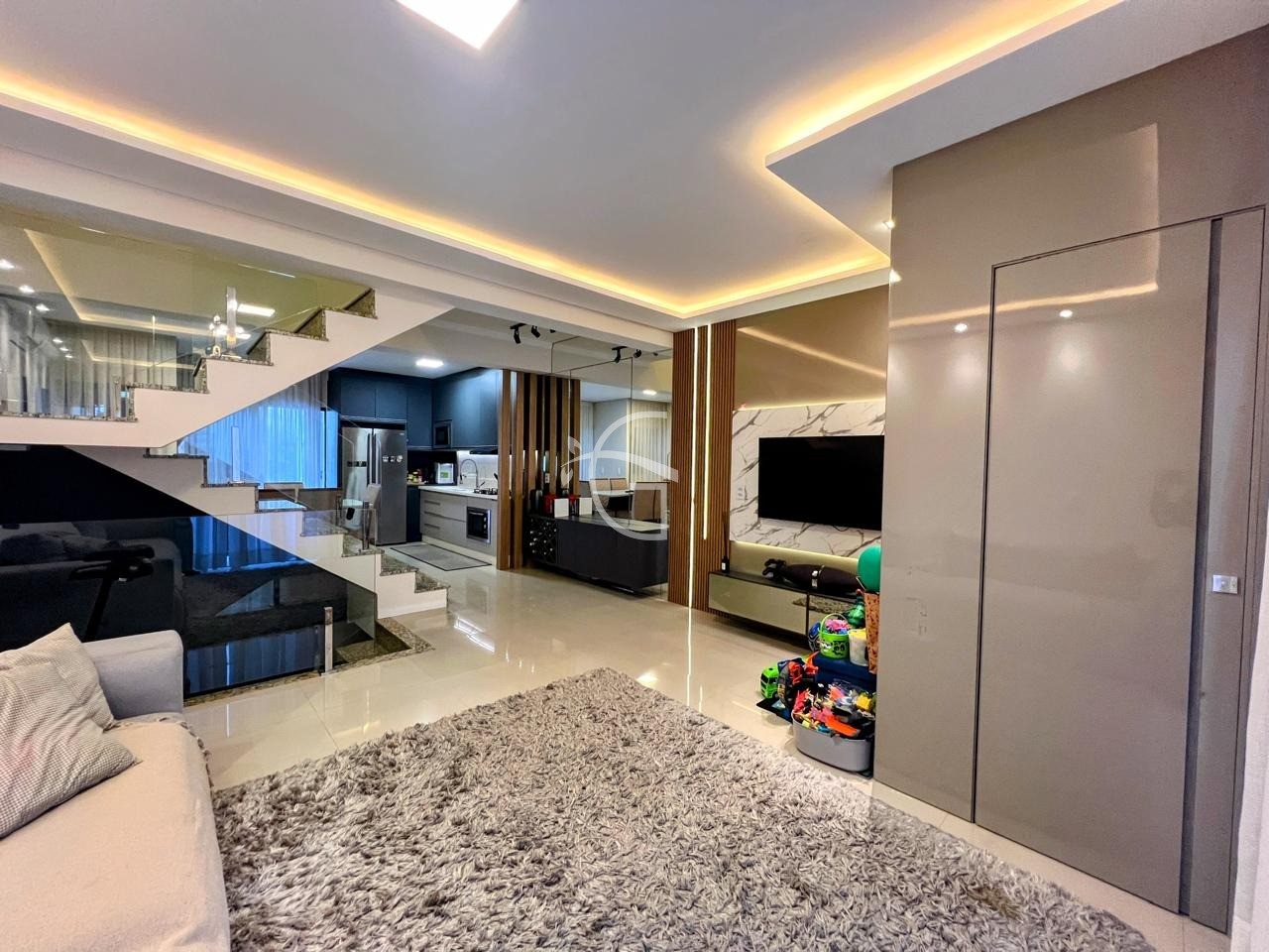 Casa à venda com 3 quartos, 148m² - Foto 3