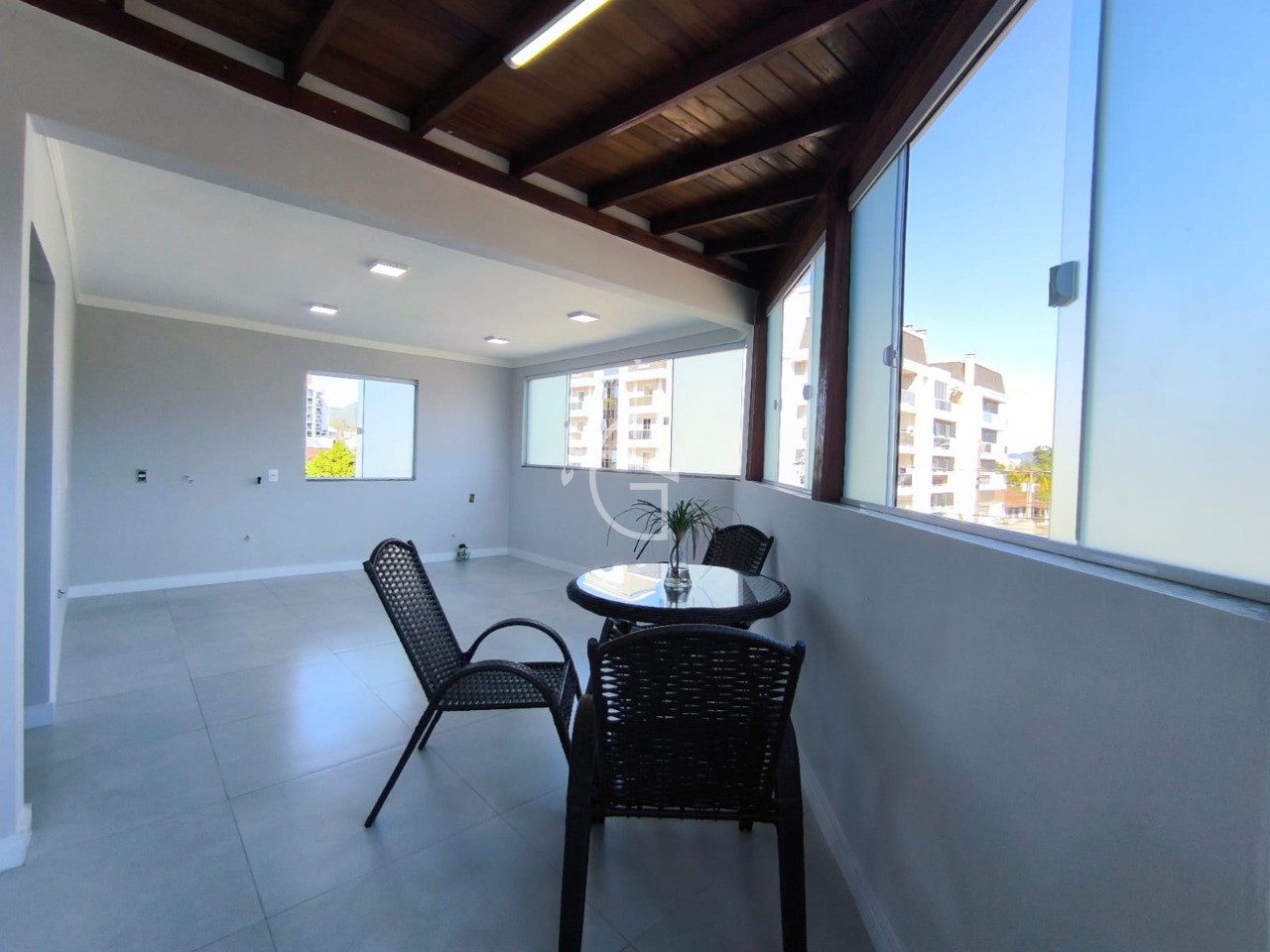 Apartamento, 3 quartos, 76 m² - Foto 2