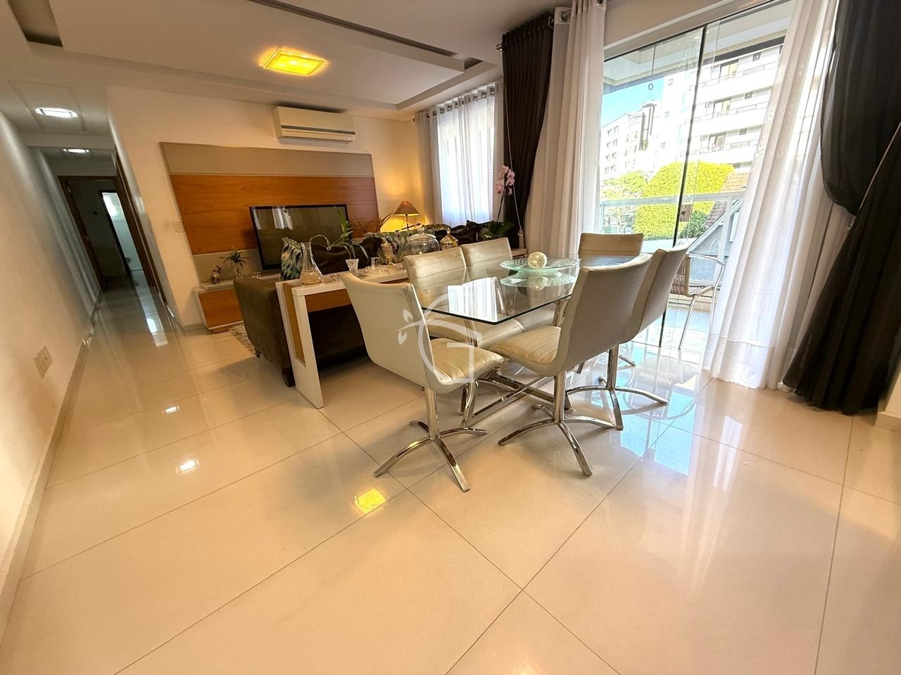 Apartamento, 3 quartos, 96 m² - Foto 2