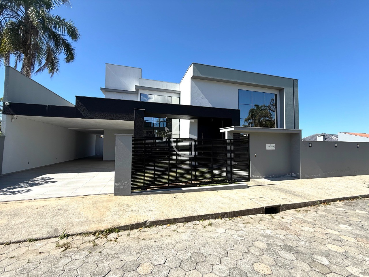 Sobrado, 6 quartos, 433 m² - Foto 1