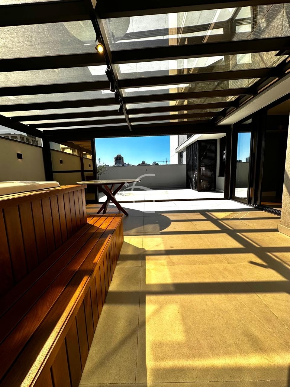 Apartamento, 3 quartos, 188 m² - Foto 1