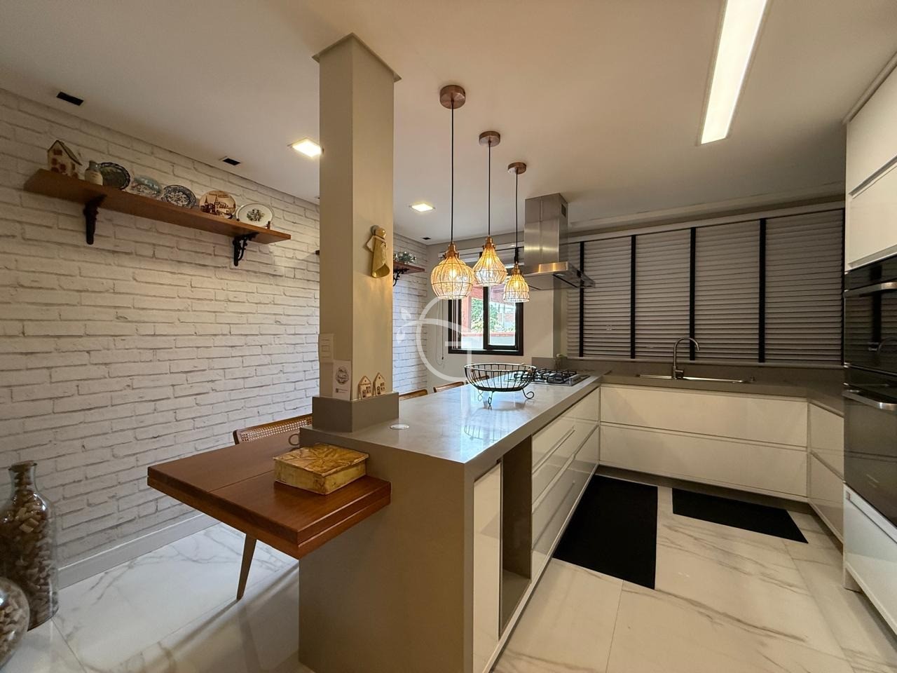 Casa, 4 quartos, 235 m² - Foto 6