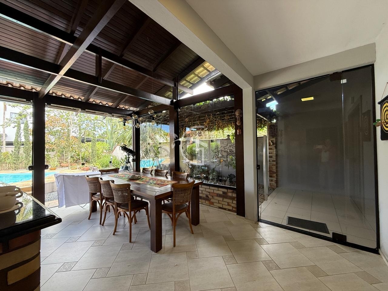 Casa, 4 quartos, 235 m² - Foto 8