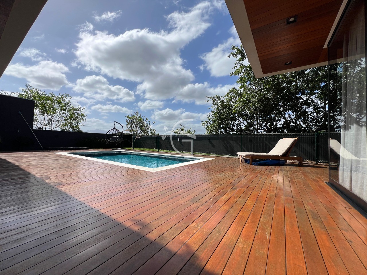 Sobrado, 3 quartos, 268 m² - Foto 2