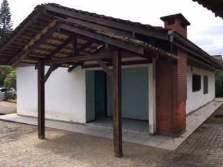 Casa para alugar com 4 quartos, 230m² - Foto 14