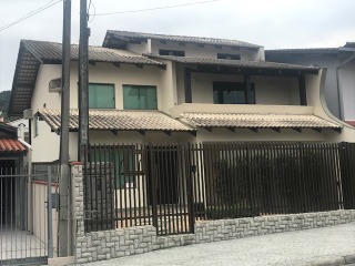 Sobrado, 3 quartos, 250 m² - Foto 1