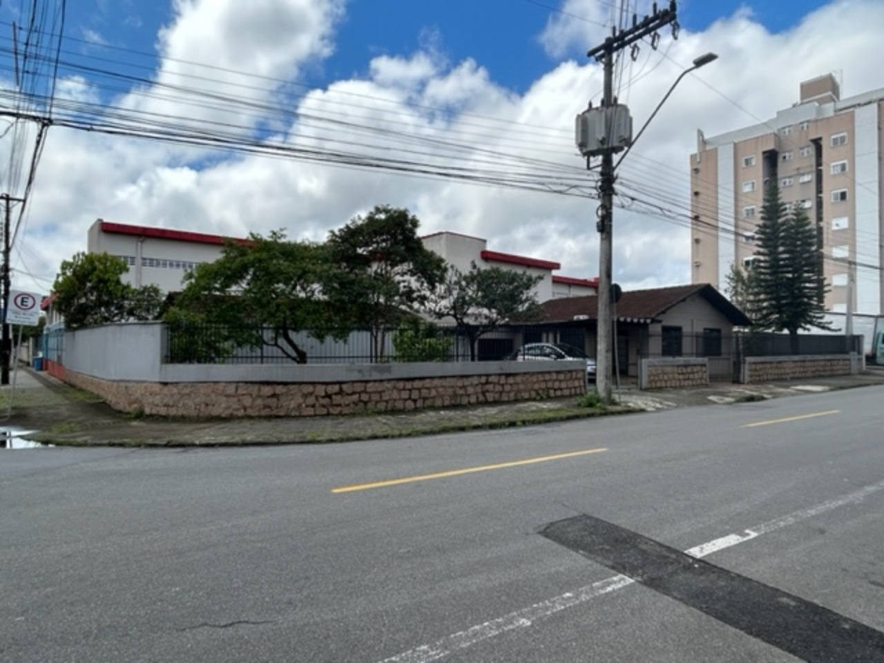 Imóvel Comercial Padrão para alugar, 130m² - Foto 4