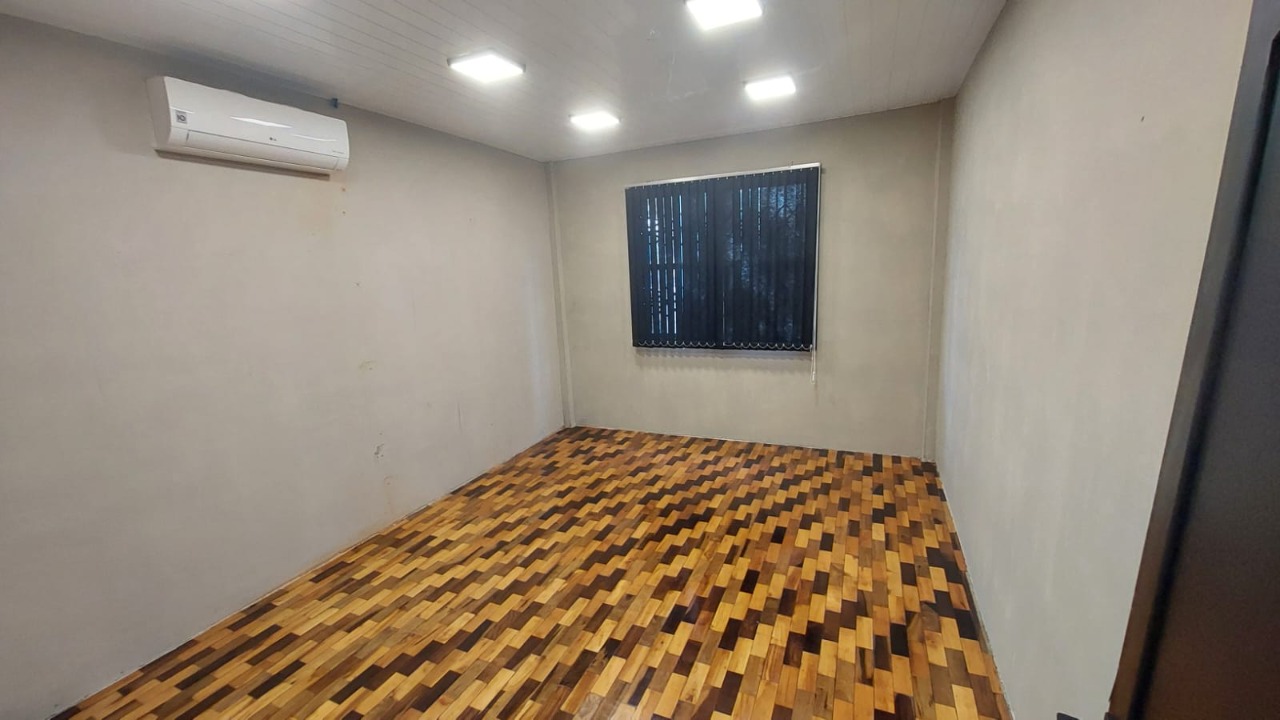 Imóvel Comercial Padrão para alugar, 130m² - Foto 17