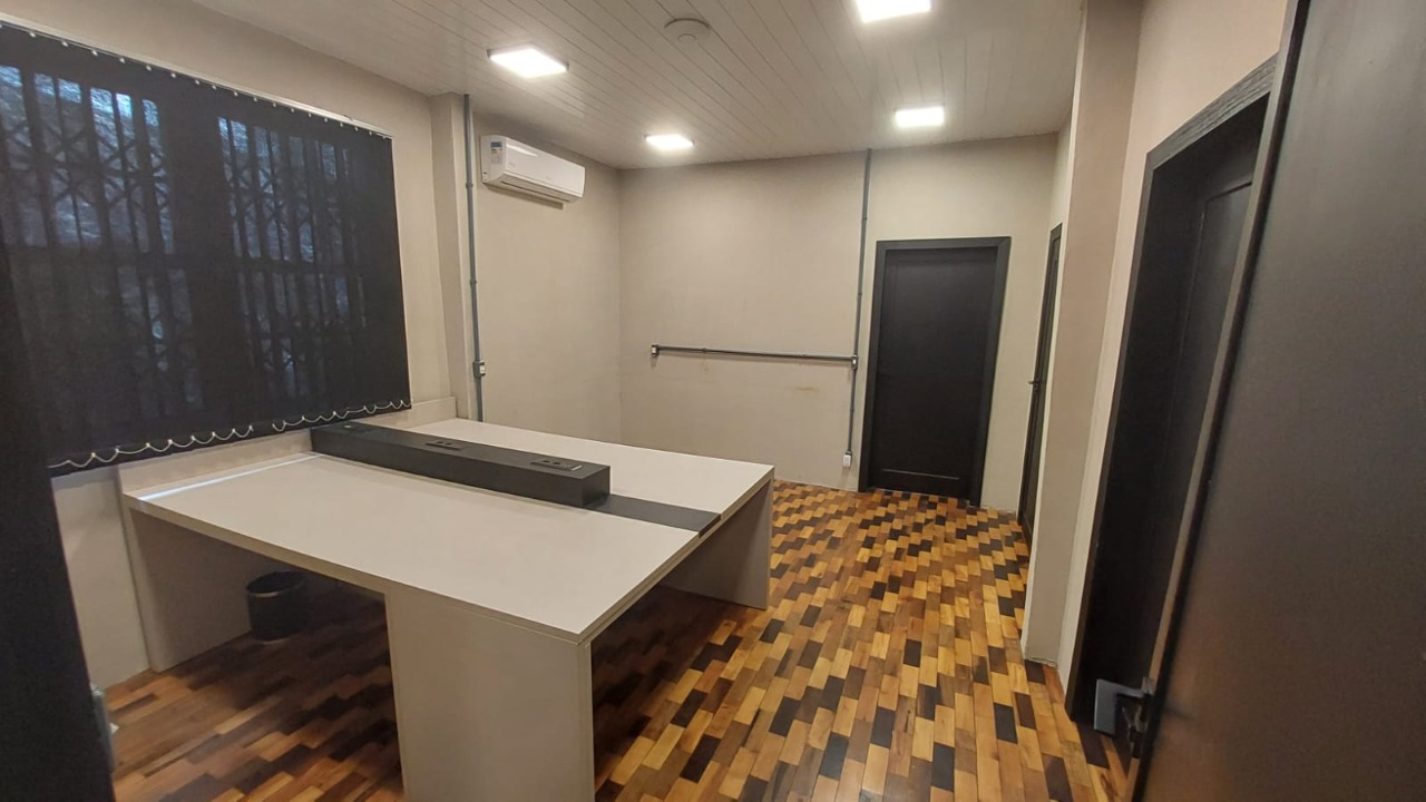 Imóvel Comercial Padrão para alugar, 130m² - Foto 14