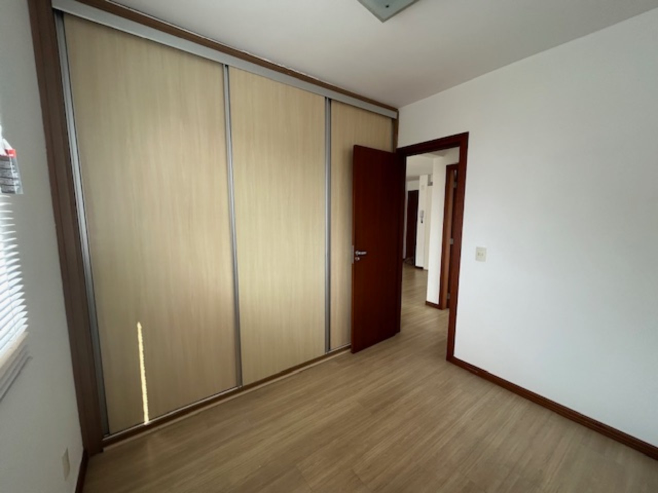 Apartamento à venda com 2 quartos, 65m² - Foto 32