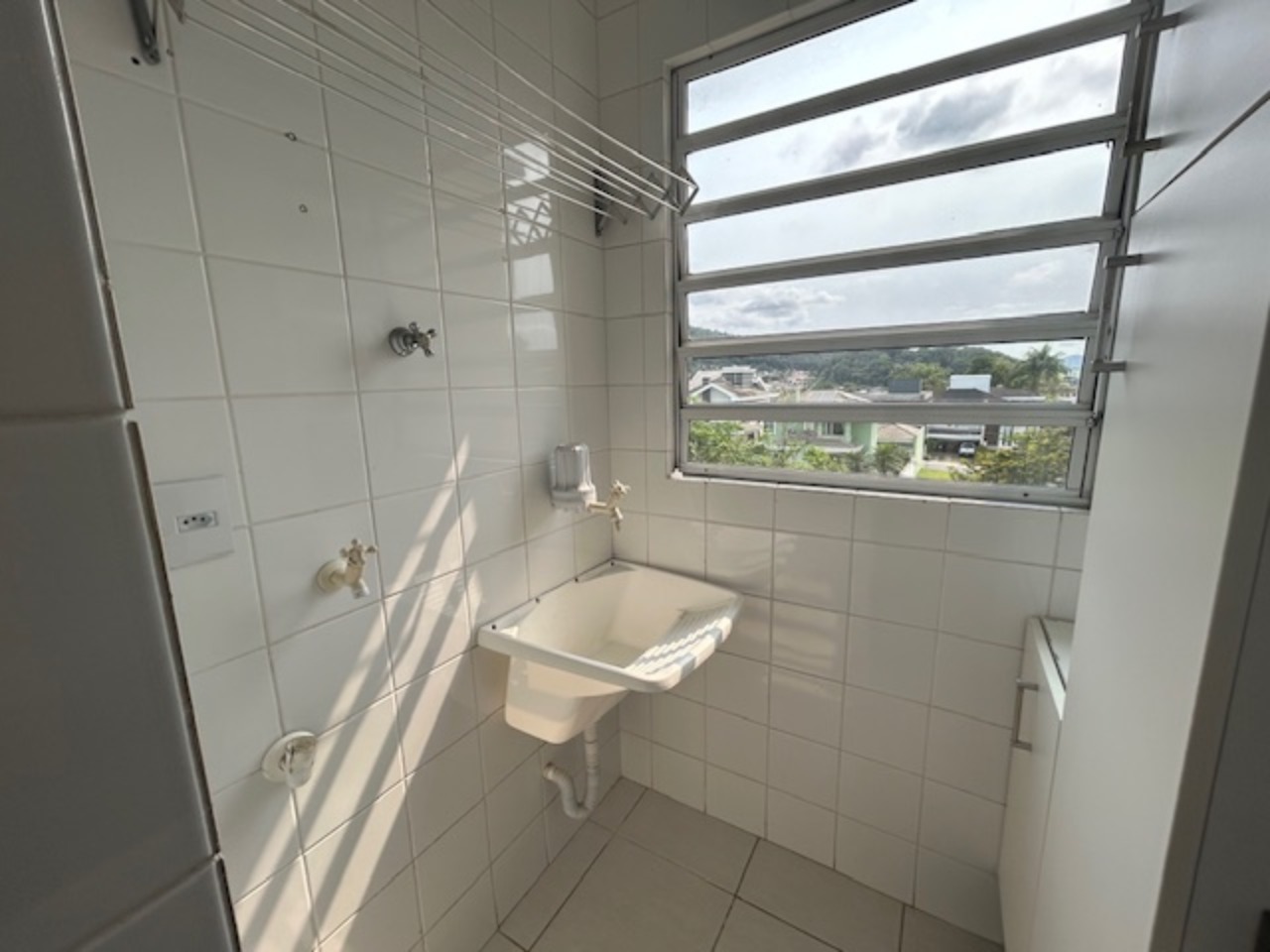 Apartamento à venda com 2 quartos, 65m² - Foto 14