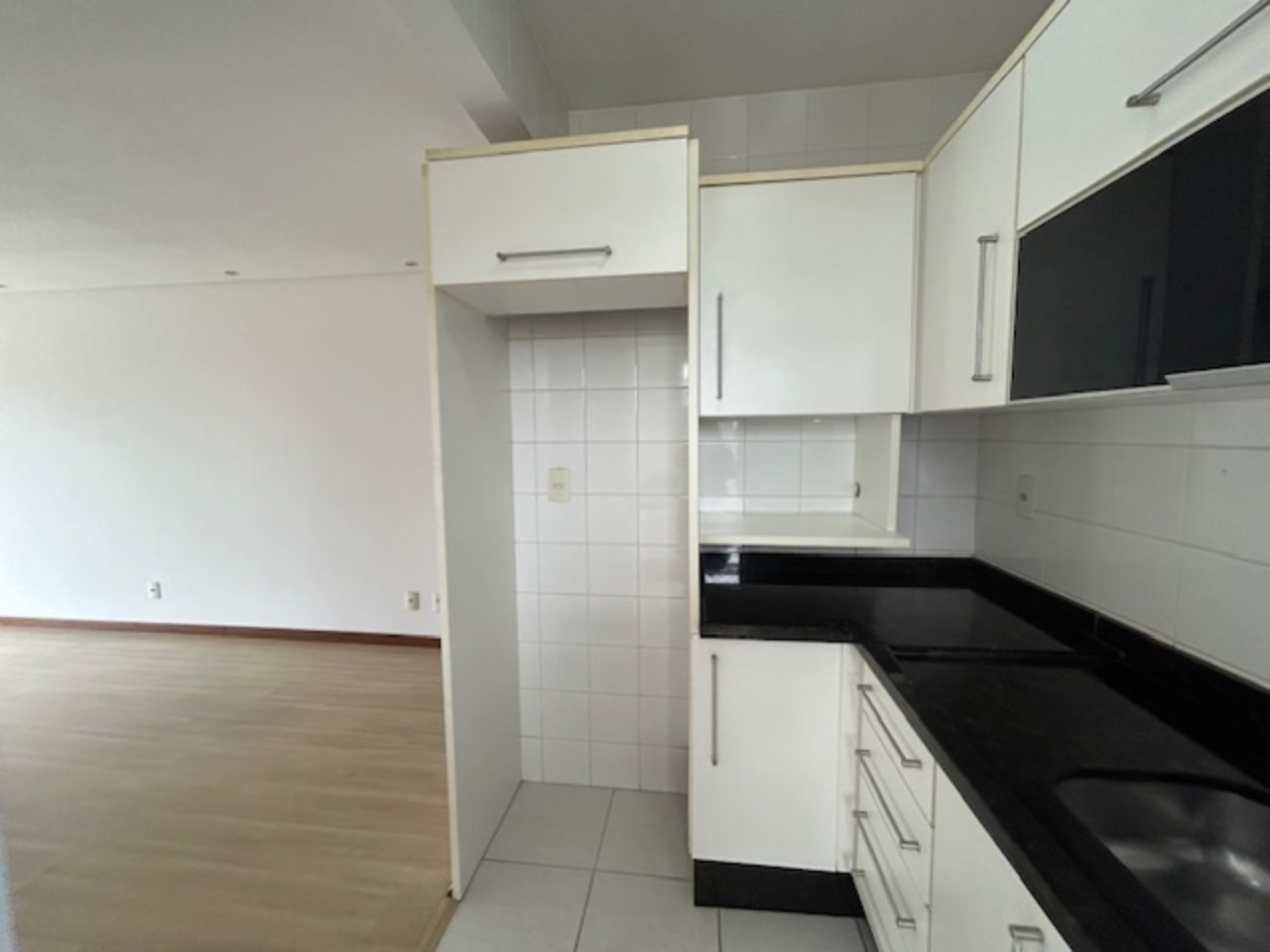 Apartamento à venda com 2 quartos, 65m² - Foto 20