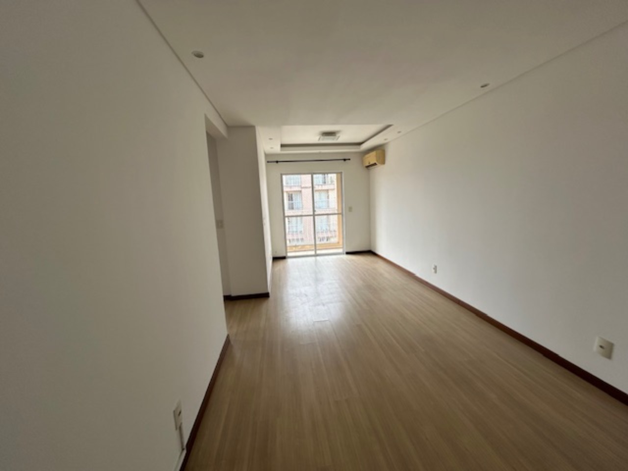 Apartamento à venda com 2 quartos, 65m² - Foto 10