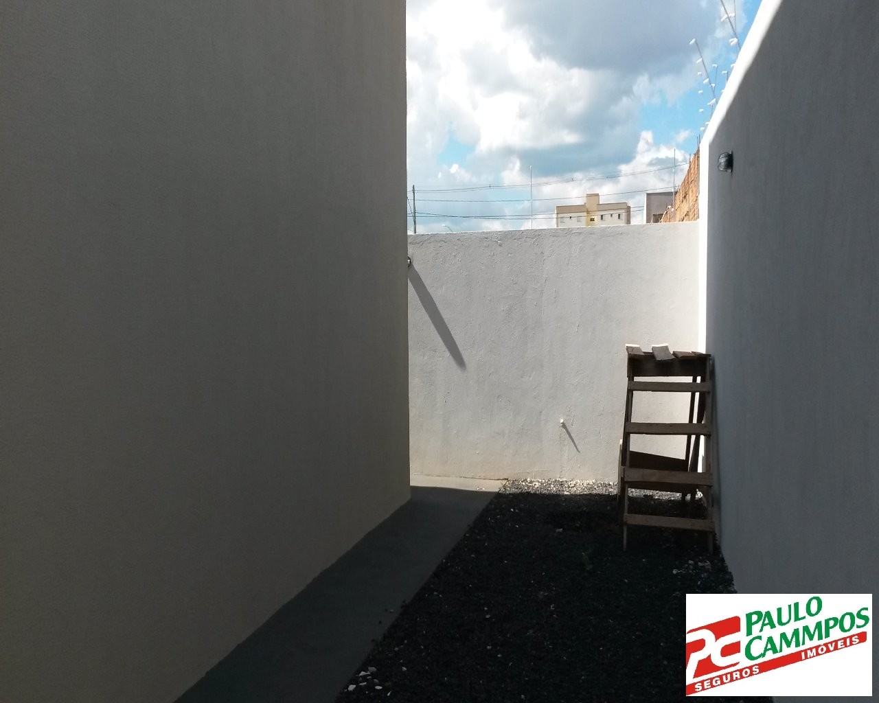 Apartamento à venda com 3 quartos, 75m² - Foto 3