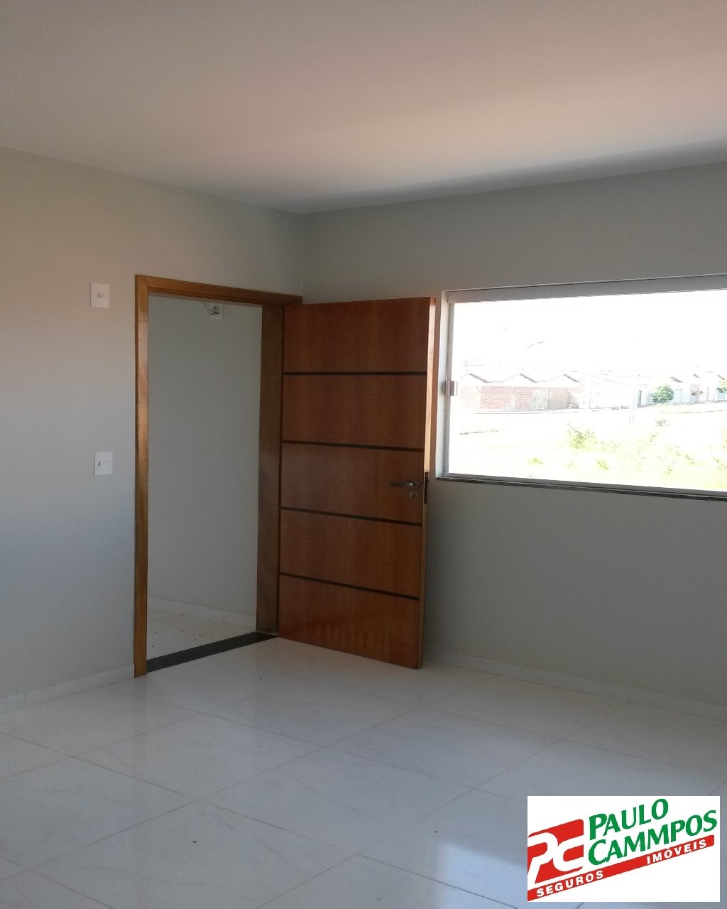 Apartamento à venda com 3 quartos, 75m² - Foto 1