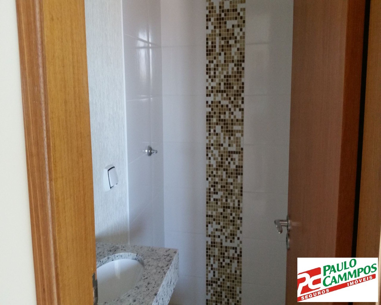 Apartamento à venda com 2 quartos, 60m² - Foto 2