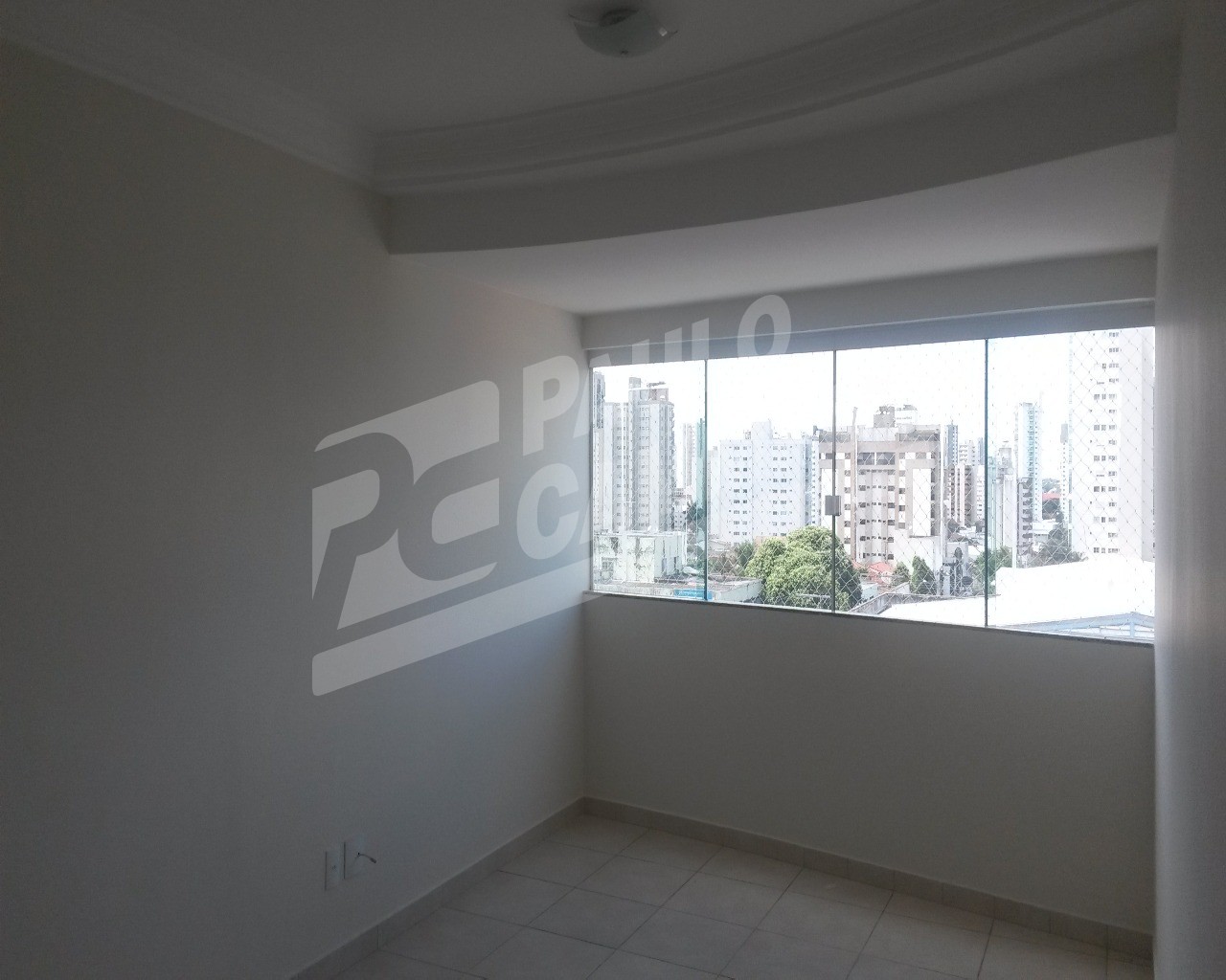 Apartamento à venda com 2 quartos, 65m² - Foto 2