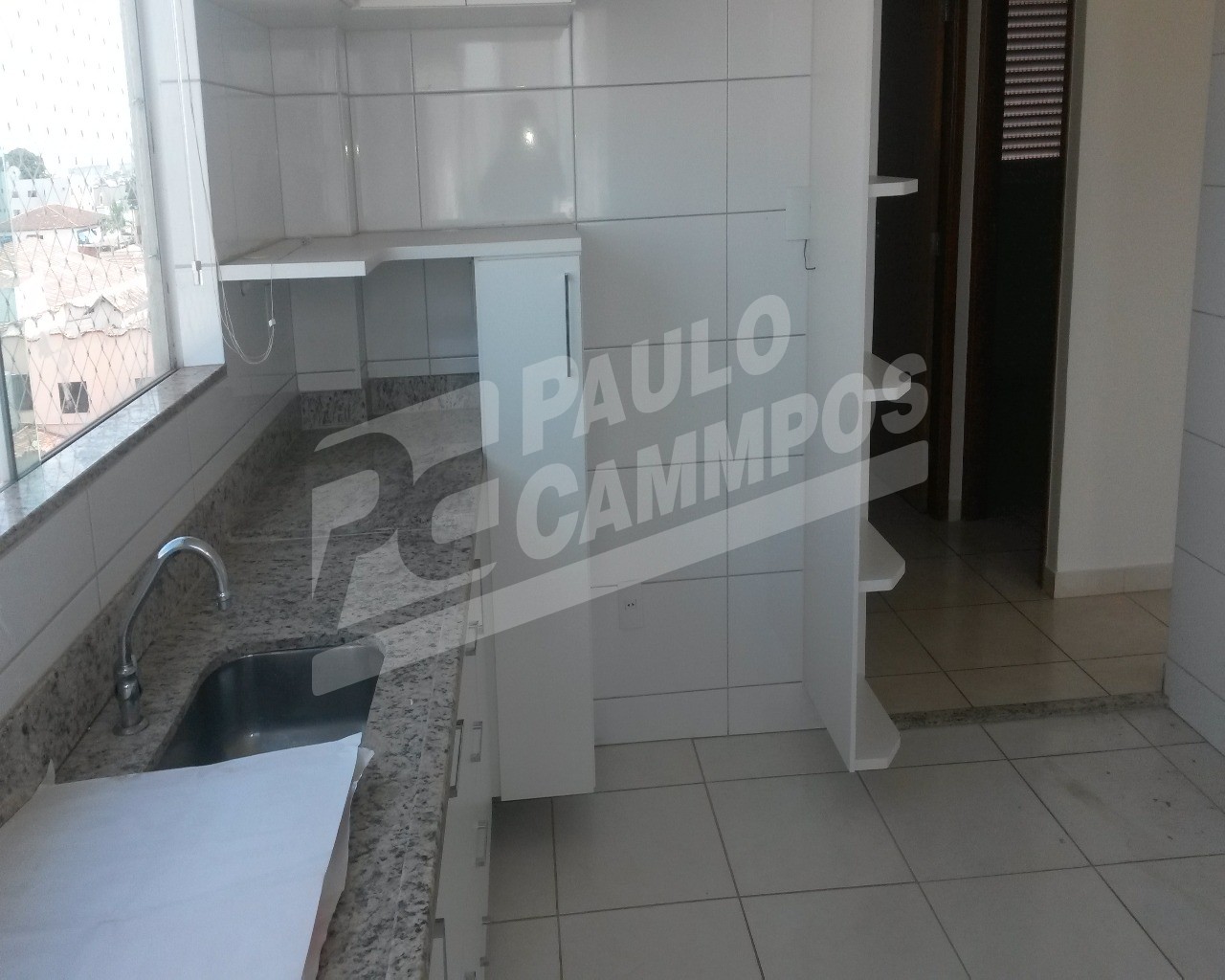 Apartamento à venda com 2 quartos, 65m² - Foto 1