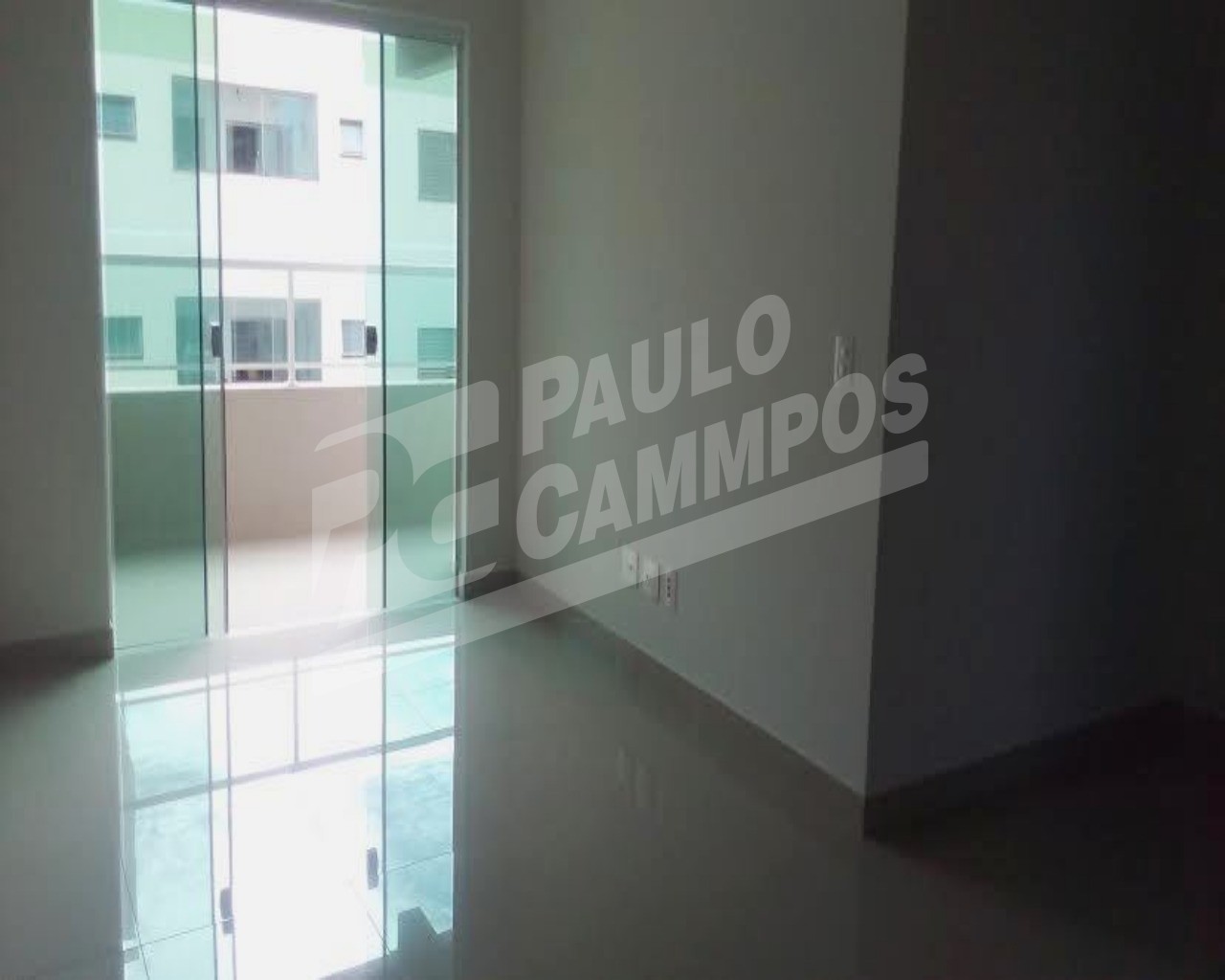 Apartamento à venda com 3 quartos, 98m² - Foto 1