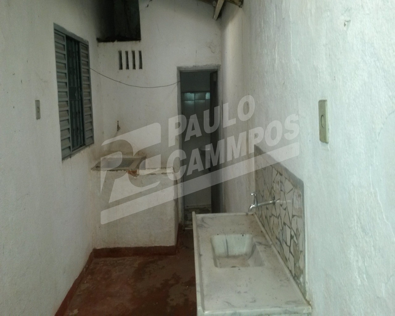 Casa à venda com 6 quartos, 300m² - Foto 8