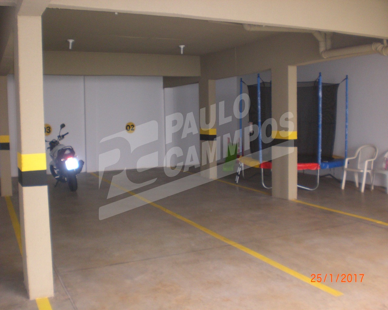 Apartamento à venda com 3 quartos, 102m² - Foto 2