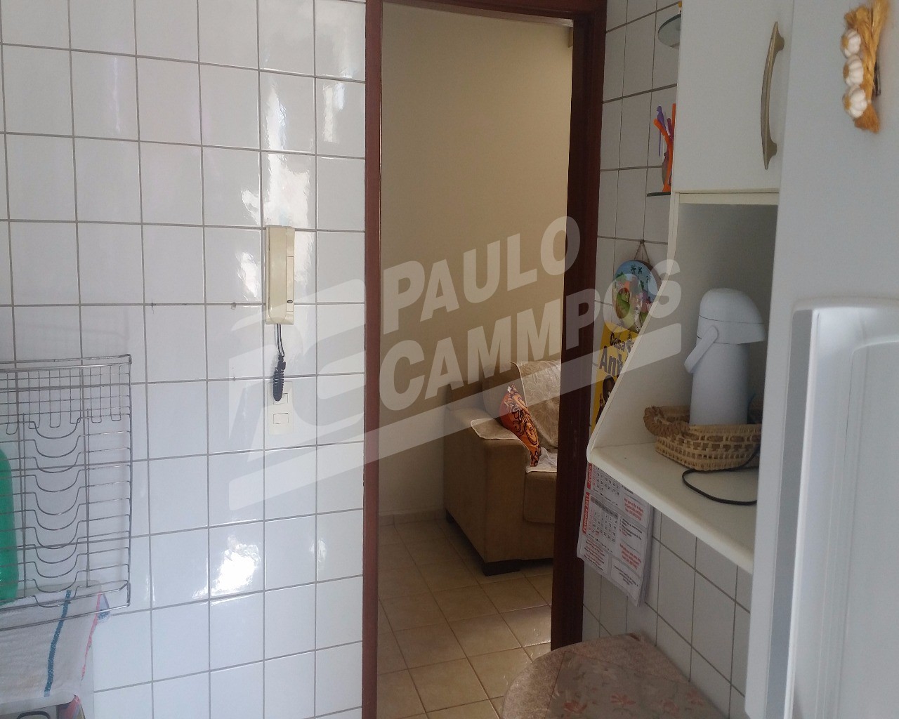 Apartamento à venda com 3 quartos, 67m² - Foto 2