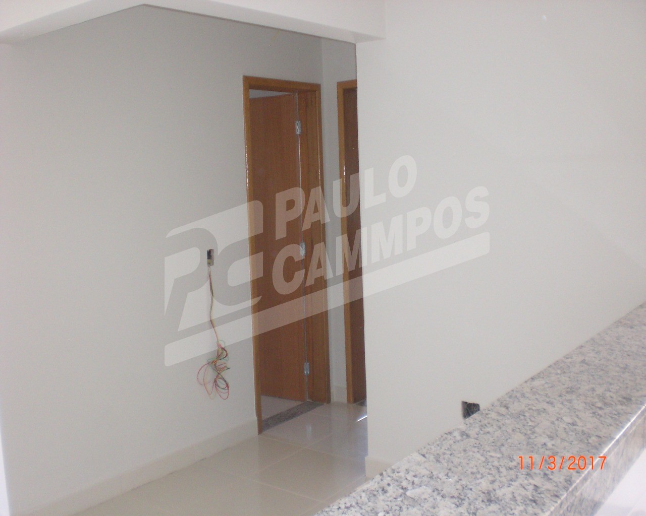 Apartamento à venda com 2 quartos, 70m² - Foto 3