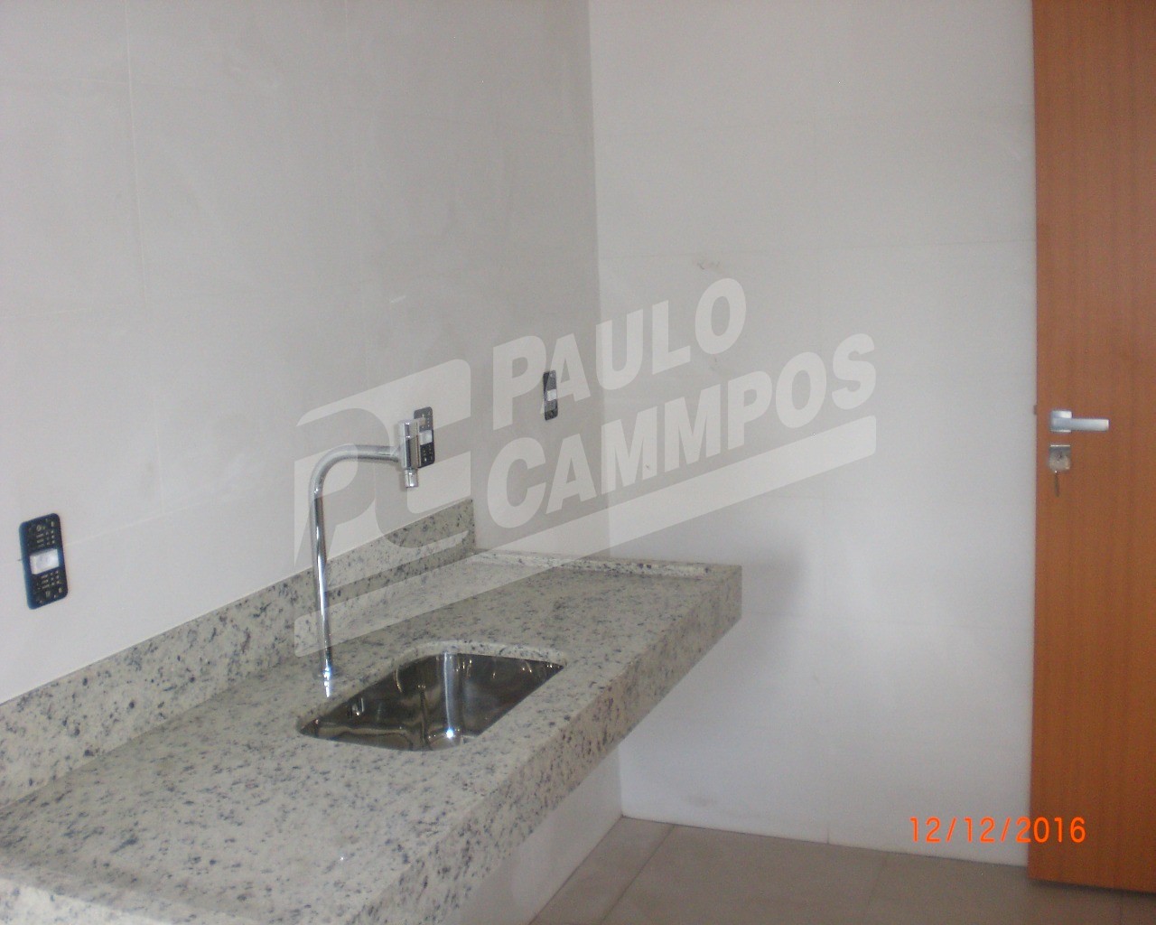 Apartamento à venda com 2 quartos, 68m² - Foto 9