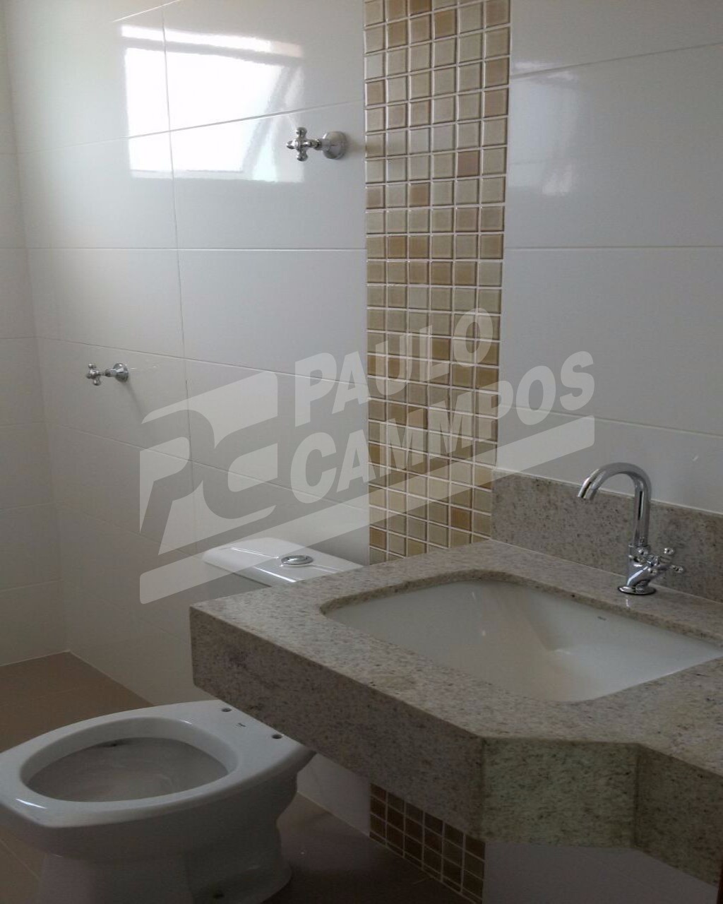 Apartamento à venda com 2 quartos, 61m² - Foto 4