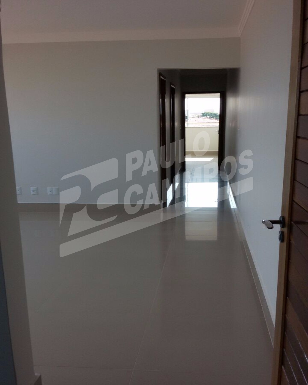 Apartamento à venda com 2 quartos, 61m² - Foto 1