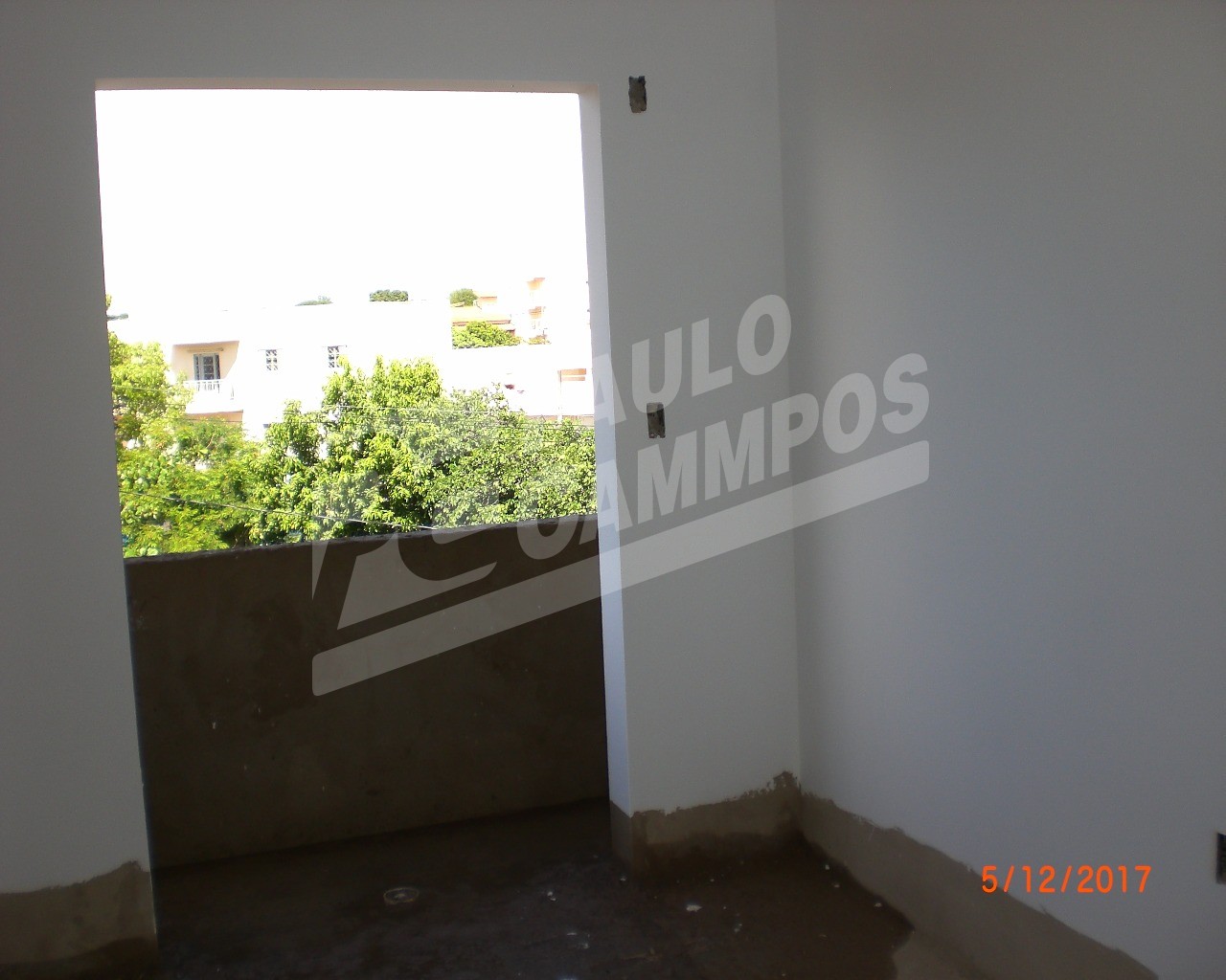 Apartamento à venda com 2 quartos, 75m² - Foto 2