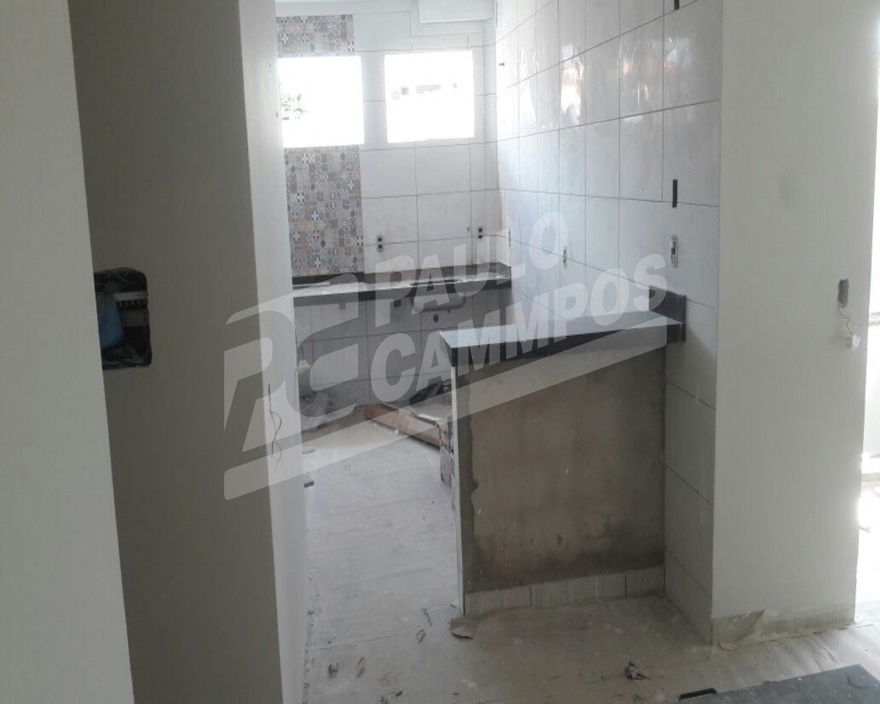 Apartamento à venda com 2 quartos, 79m² - Foto 3