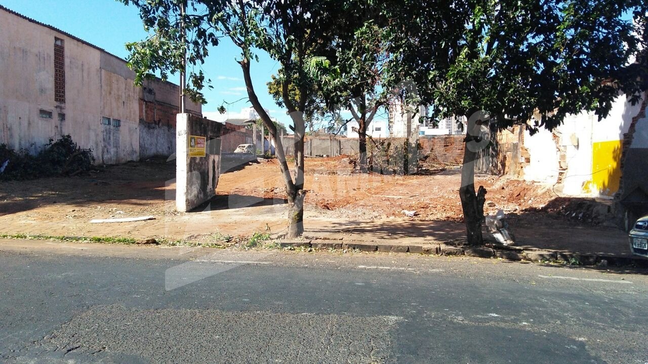 Loteamento e Condomínio à venda, 1751m² - Foto 2