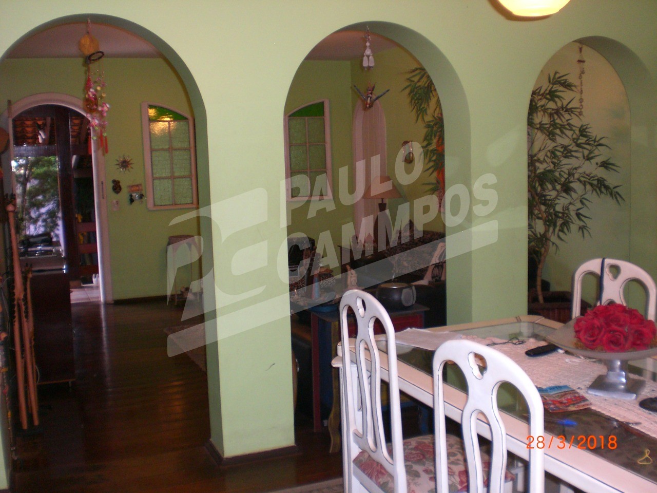 Casa à venda com 4 quartos, 330m² - Foto 4