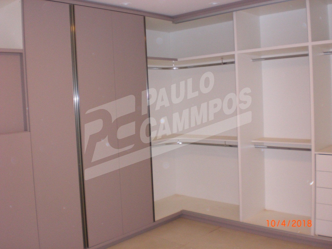 Casa de Condomínio à venda com 4 quartos, 225m² - Foto 4