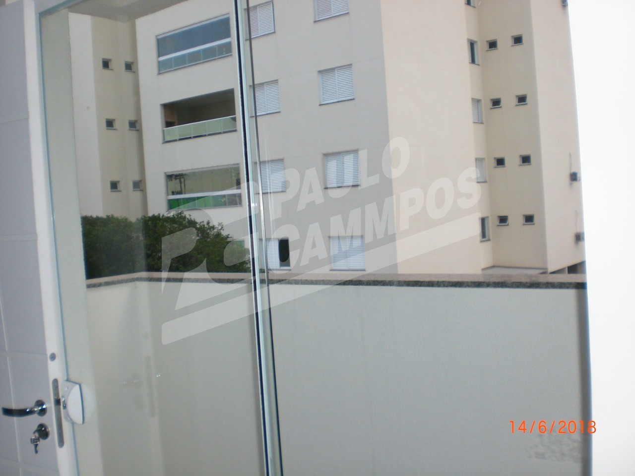 Apartamento à venda com 3 quartos, 80m² - Foto 3