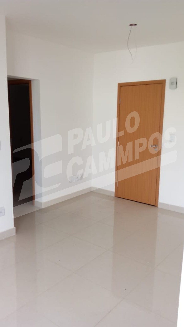 Apartamento à venda com 2 quartos, 73m² - Foto 1