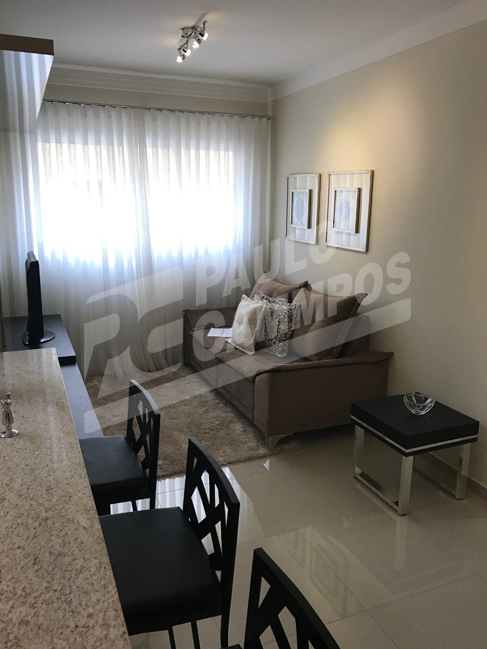 Apartamento à venda com 2 quartos, 67m² - Foto 3