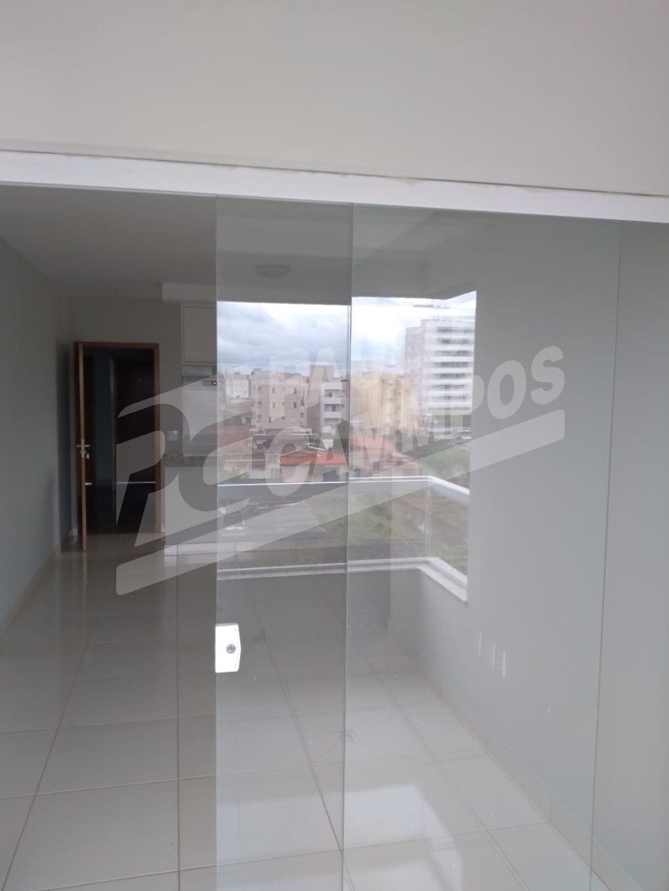 Apartamento à venda com 2 quartos, 70m² - Foto 7