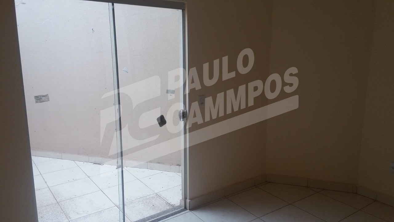 Casa à venda com 2 quartos, 70m² - Foto 5