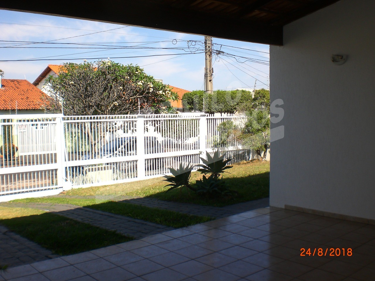 Casa à venda com 3 quartos, 250m² - Foto 3