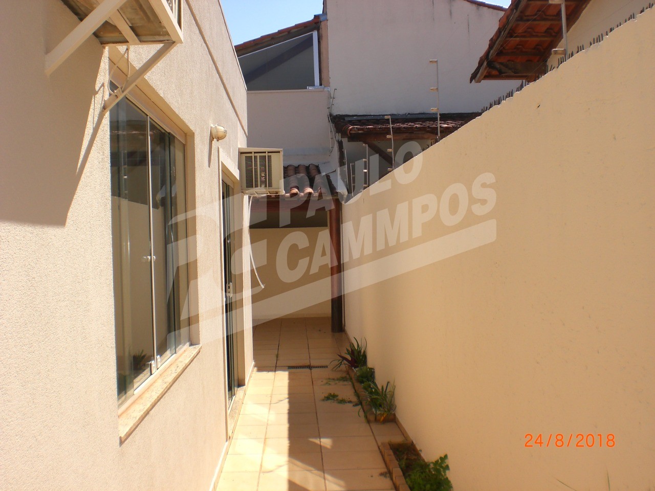 Casa à venda com 3 quartos, 250m² - Foto 6